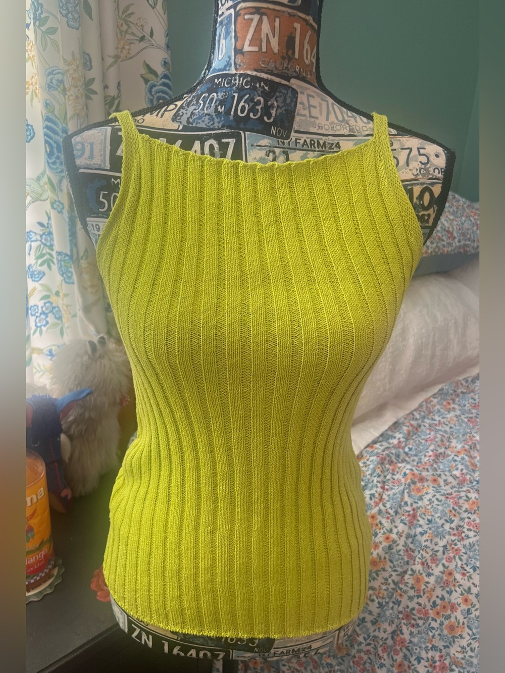 Lime Green Ribbed Knit Tank Top - Women 🍋🟩✨💚